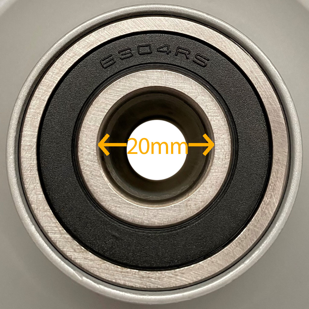 Rim centre with bearing close up and dimension